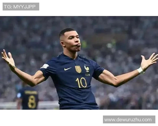 法国足球历史上第一位球星的崛起与辉煌传奇 法国足球历史上第一位球星的崛起与辉煌传奇